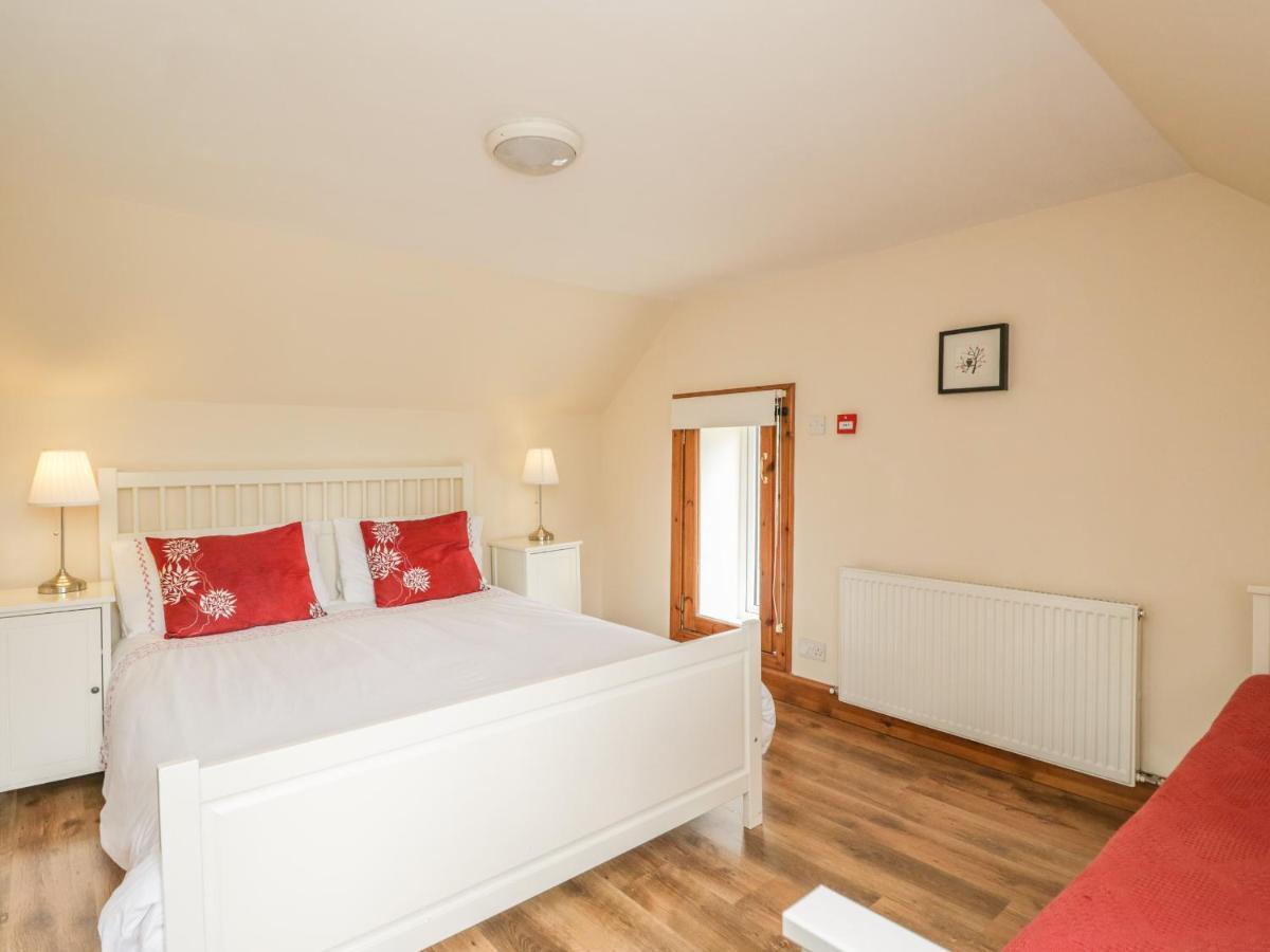 10 Monarch Country Apartments Newtonmore Exterior photo